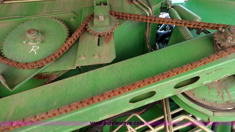 image for item F7809 1996 John Deere 9600 RWA combine