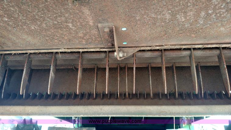 image for item F7809 1996 John Deere 9600 RWA combine