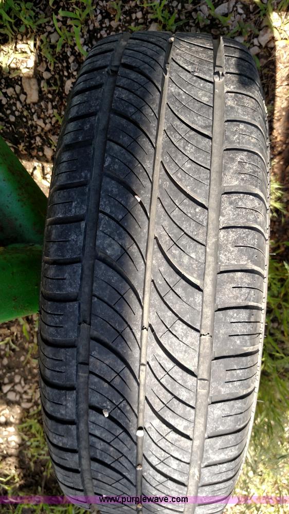 image for item F7810 1993 John Deere 930 rigid head