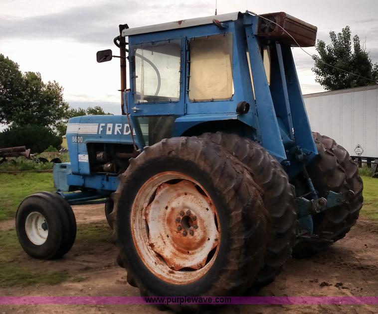 image for item F7823 Ford 8600 tractor