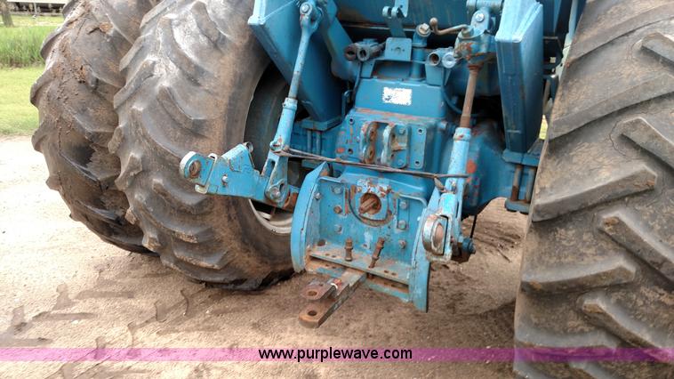 image for item F7823 Ford 8600 tractor