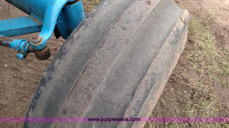 image for item F7823 Ford 8600 tractor