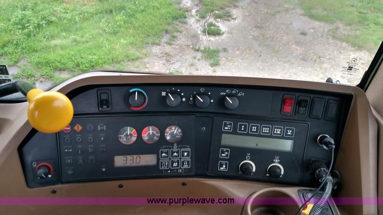 image for item F7833 1998 John Deere 9200 4WD tractor