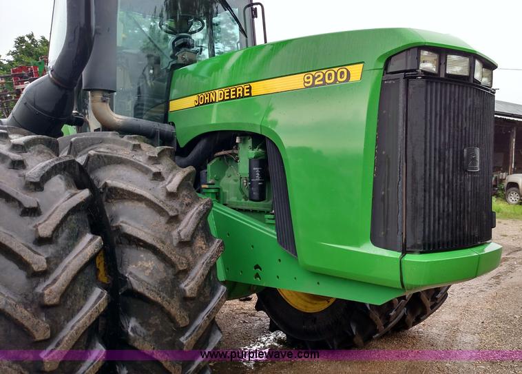 image for item F7833 1998 John Deere 9200 4WD tractor