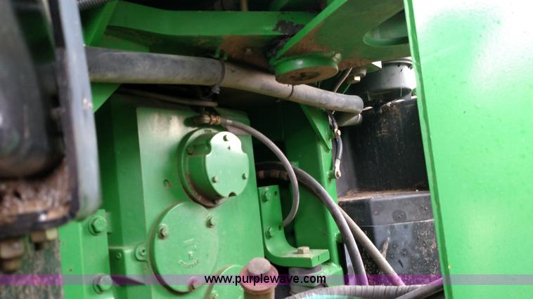 image for item F7833 1998 John Deere 9200 4WD tractor