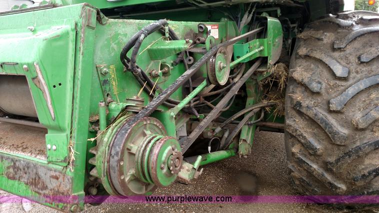 image for item F7834 1994 John Deere 9600 combine