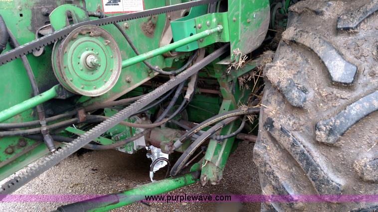 image for item F7834 1994 John Deere 9600 combine