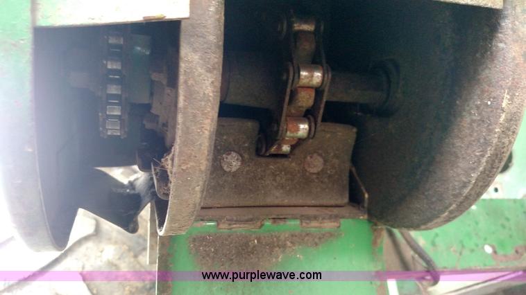 image for item F7834 1994 John Deere 9600 combine