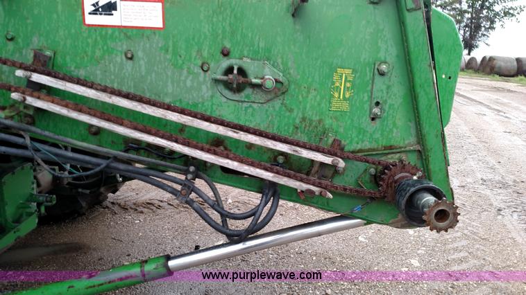 image for item F7834 1994 John Deere 9600 combine