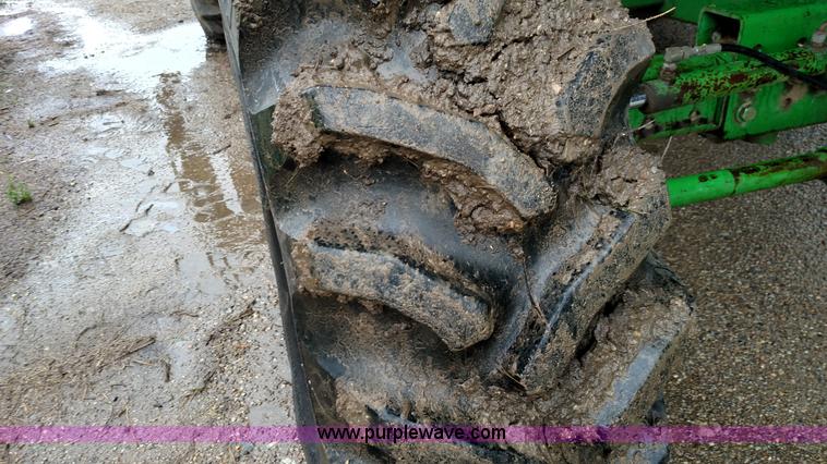 image for item F7834 1994 John Deere 9600 combine