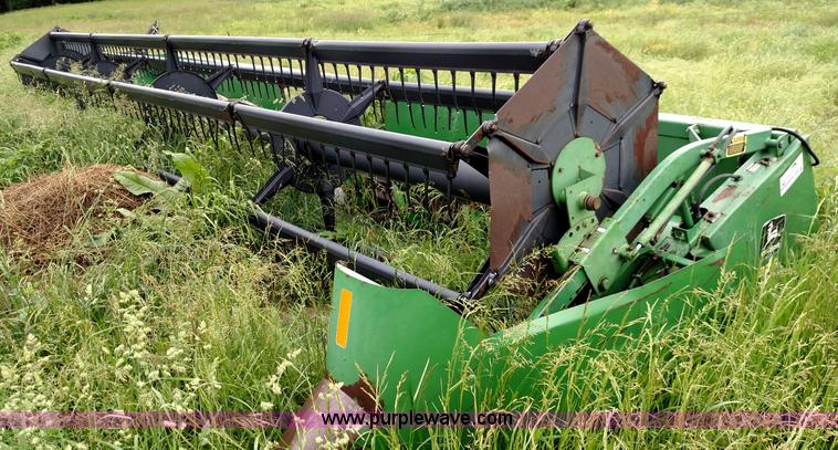 image for item F7837 1991 John Deere 925 platform head