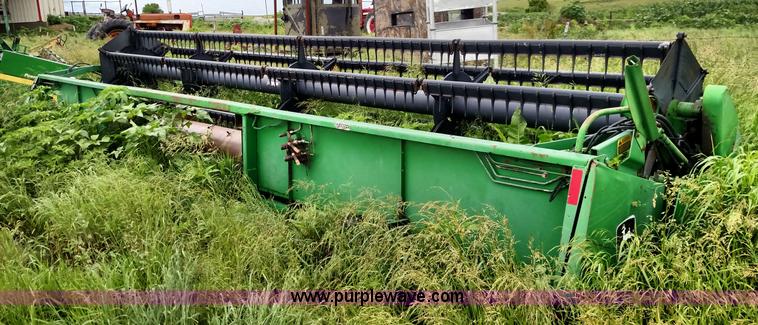 image for item F7837 1991 John Deere 925 platform head