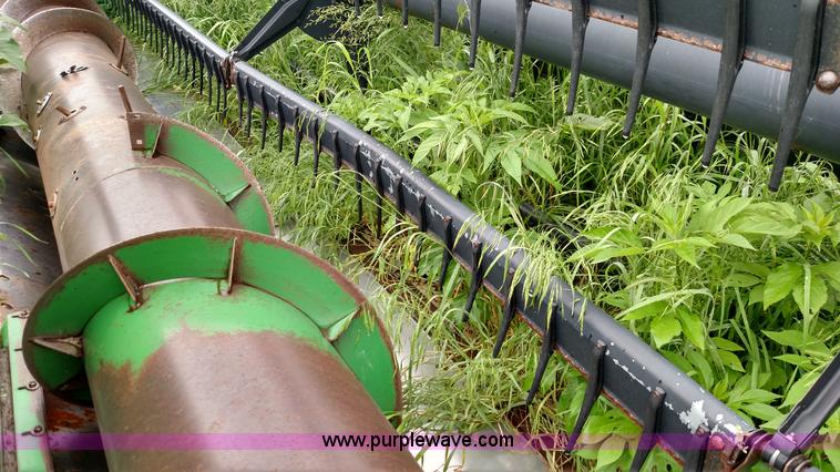 image for item F7837 1991 John Deere 925 platform head