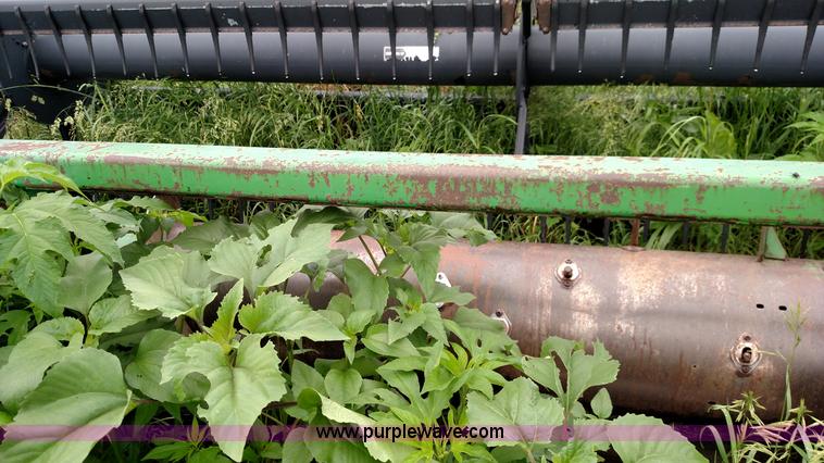 image for item F7837 1991 John Deere 925 platform head