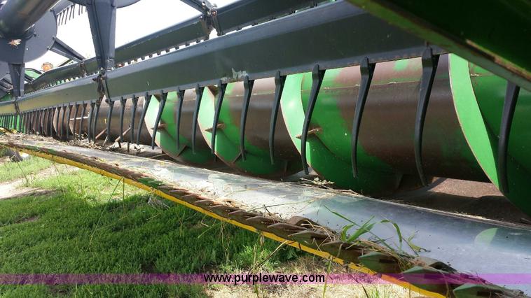 image for item F7837 1991 John Deere 925 platform head