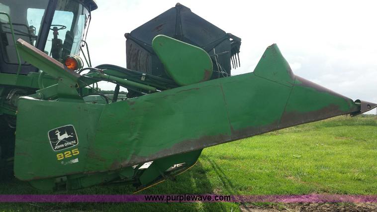 image for item F7837 1991 John Deere 925 platform head