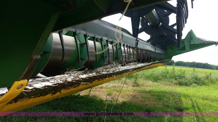 image for item F7837 1991 John Deere 925 platform head