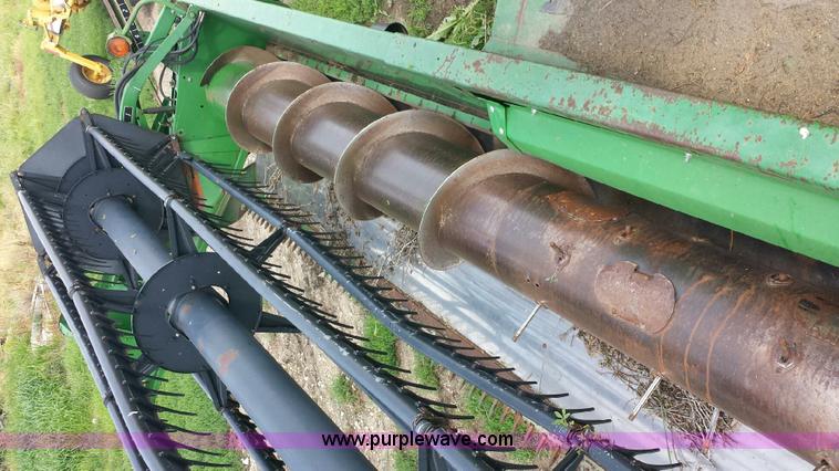 image for item F7837 1991 John Deere 925 platform head