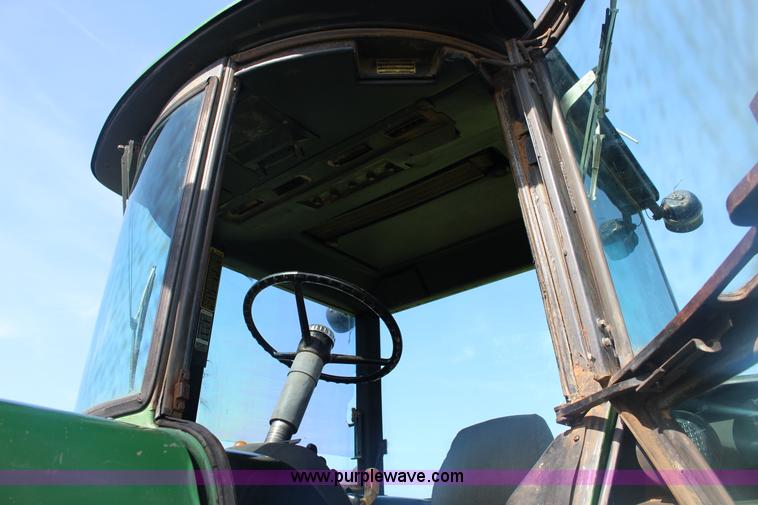 image for item F7839 1979 John Deere 4640 tractor