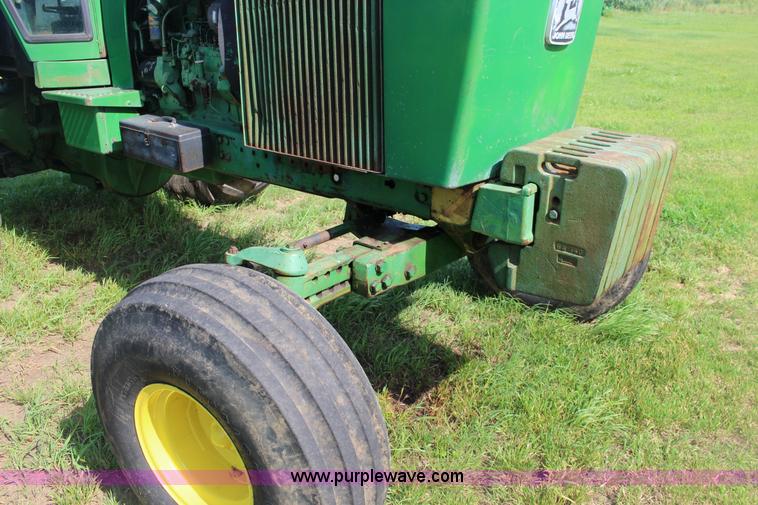 image for item F7839 1979 John Deere 4640 tractor