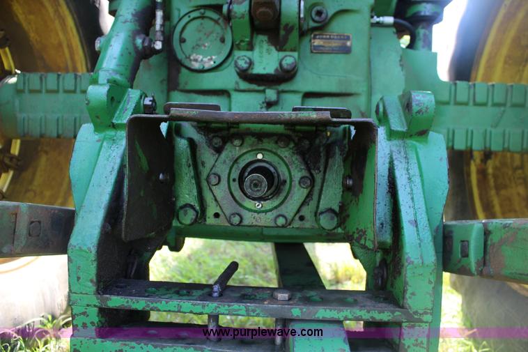 image for item F7839 1979 John Deere 4640 tractor