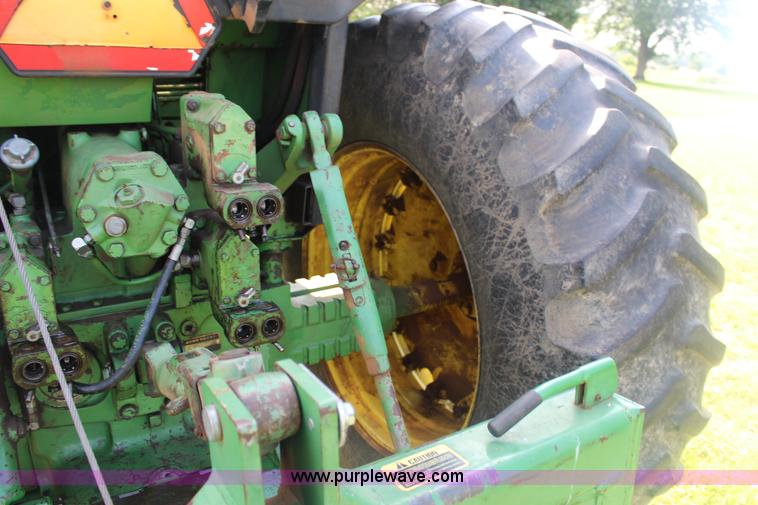 image for item F7839 1979 John Deere 4640 tractor