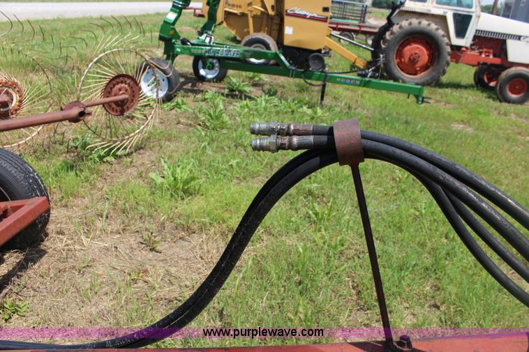 image for item F7841 Sitrex 10 wheel hay rake