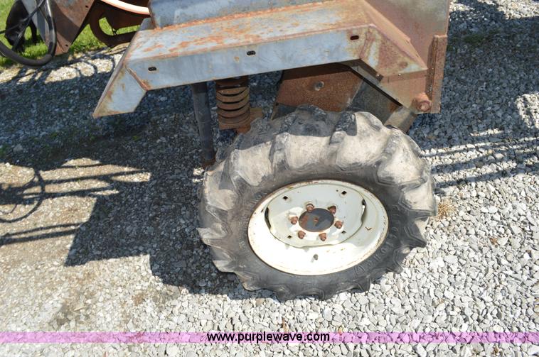 image for item G3578 SpraCoupe 220 self-propelled sprayer