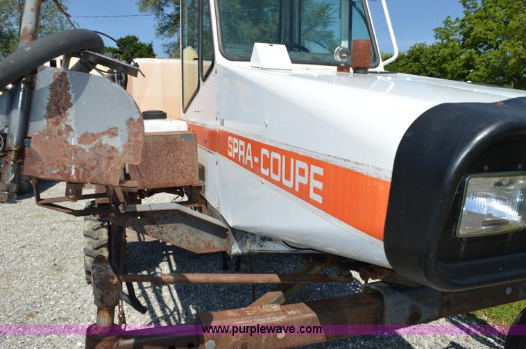 image for item G3578 SpraCoupe 220 self-propelled sprayer