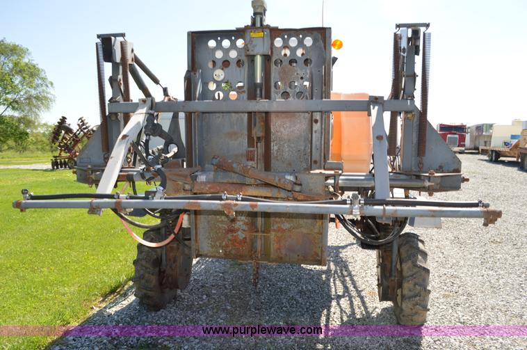 image for item G3578 SpraCoupe 220 self-propelled sprayer
