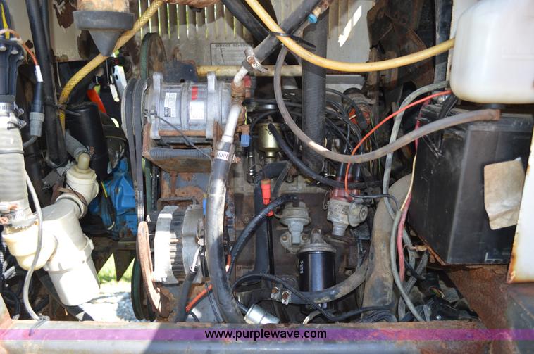 image for item G3578 SpraCoupe 220 self-propelled sprayer