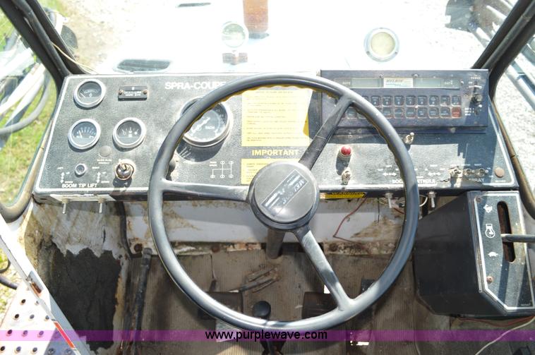 image for item G3578 SpraCoupe 220 self-propelled sprayer