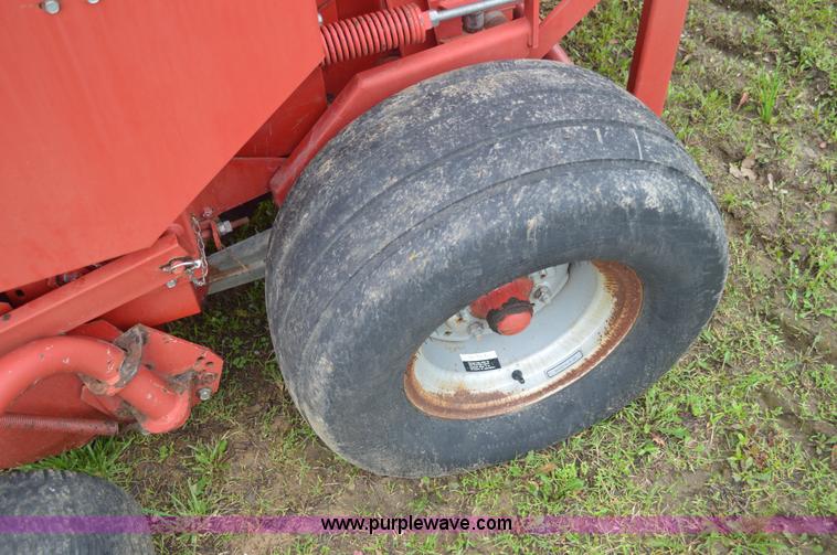 image for item G3581 2000 Case IH RS561A round baler