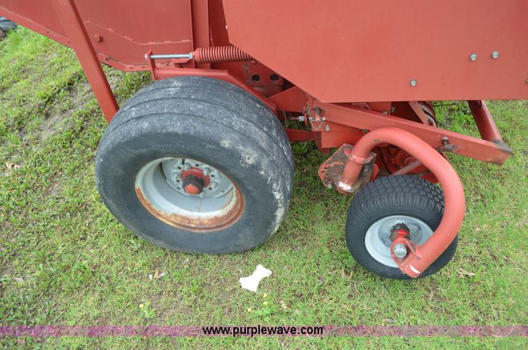 image for item G3581 2000 Case IH RS561A round baler