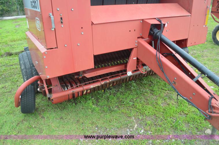 image for item G3581 2000 Case IH RS561A round baler