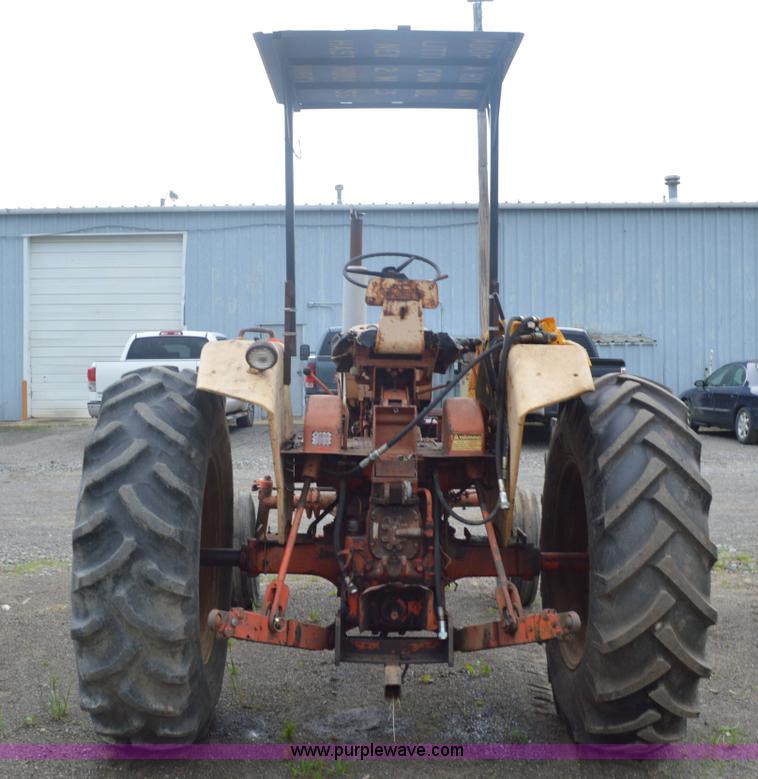 image for item G3583 Case 830 tractor