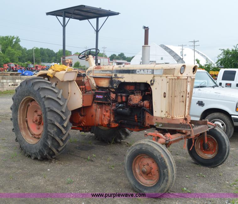 image for item G3583 Case 830 tractor