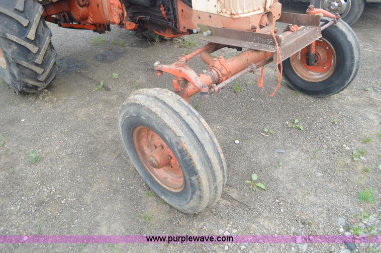 image for item G3583 Case 830 tractor