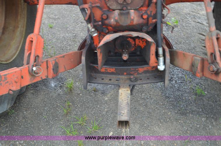 image for item G3583 Case 830 tractor