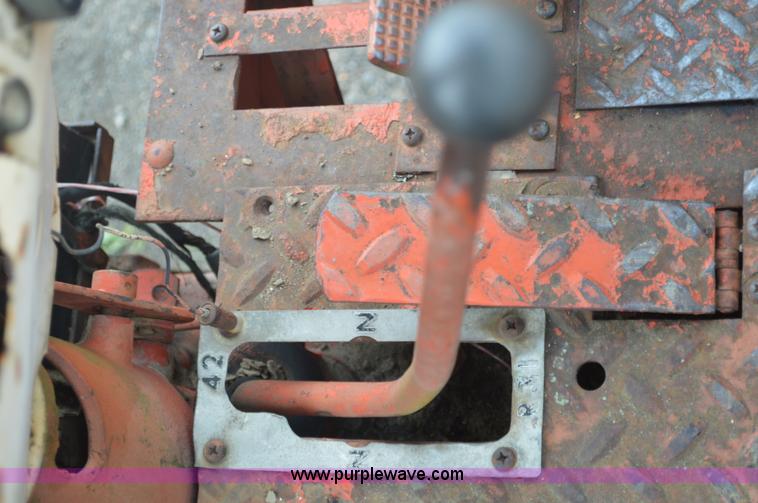 image for item G3583 Case 830 tractor