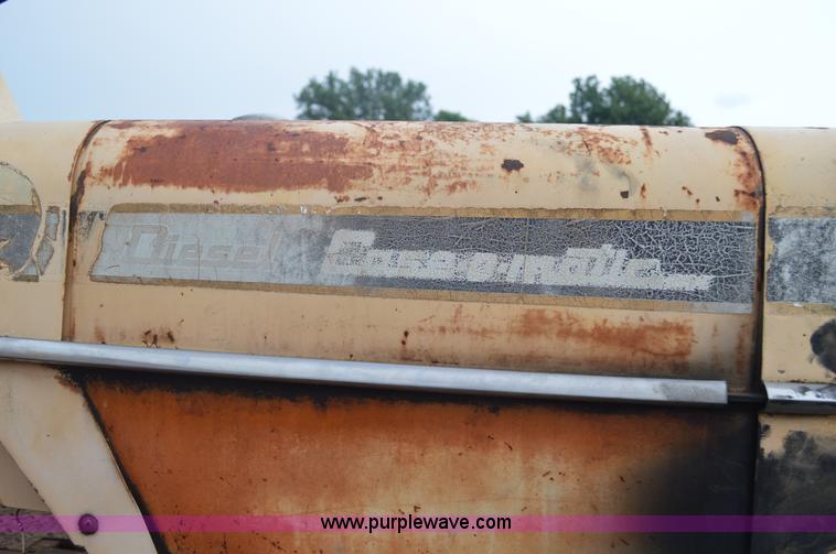 image for item G3583 Case 830 tractor