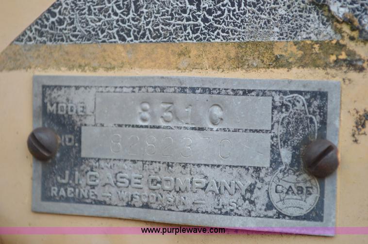 image for item G3583 Case 830 tractor