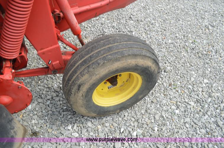 image for item G3680 New Holland 411 discbine mower