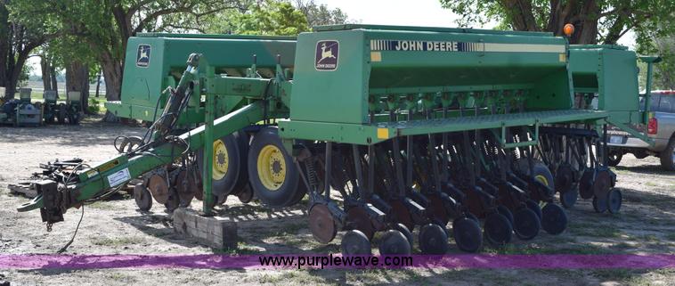 image for item H5069 John Deere 455 grain drill