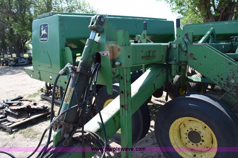 image for item H5069 John Deere 455 grain drill