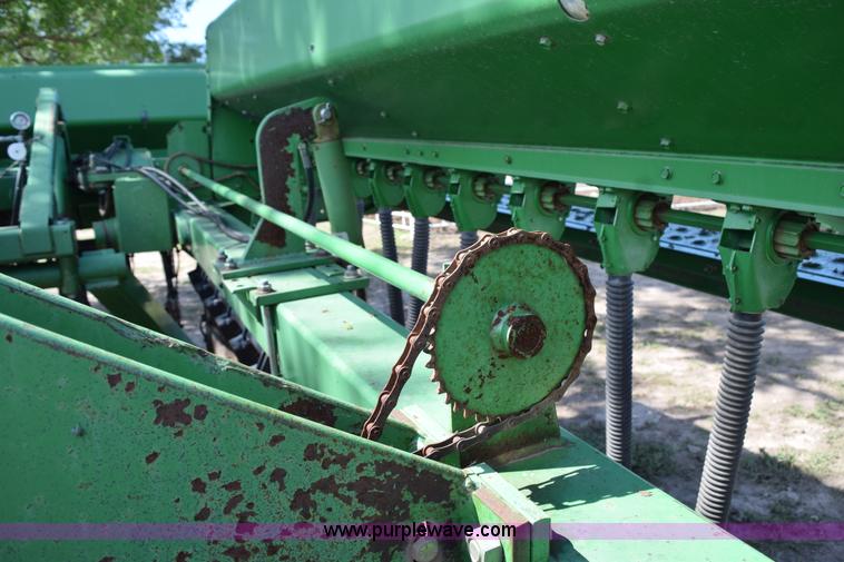 image for item H5069 John Deere 455 grain drill