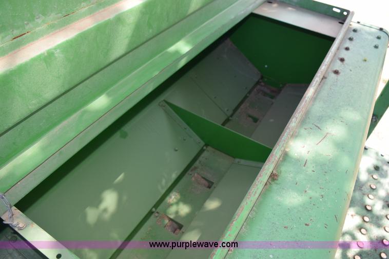 image for item H5069 John Deere 455 grain drill