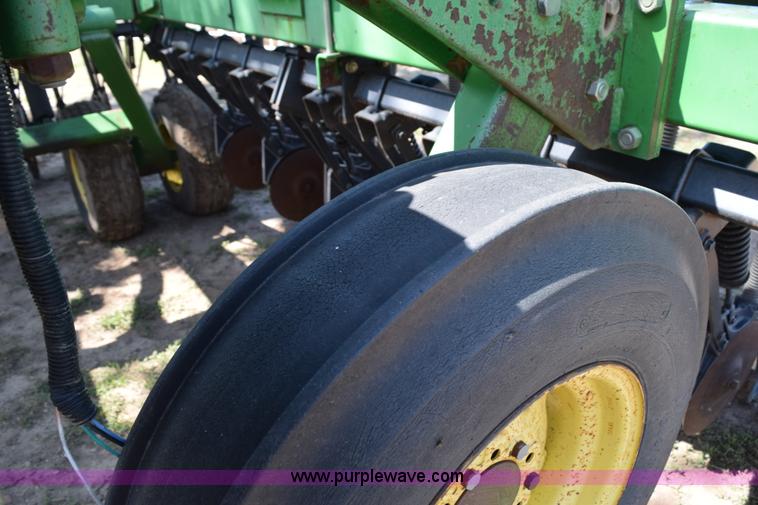 image for item H5069 John Deere 455 grain drill