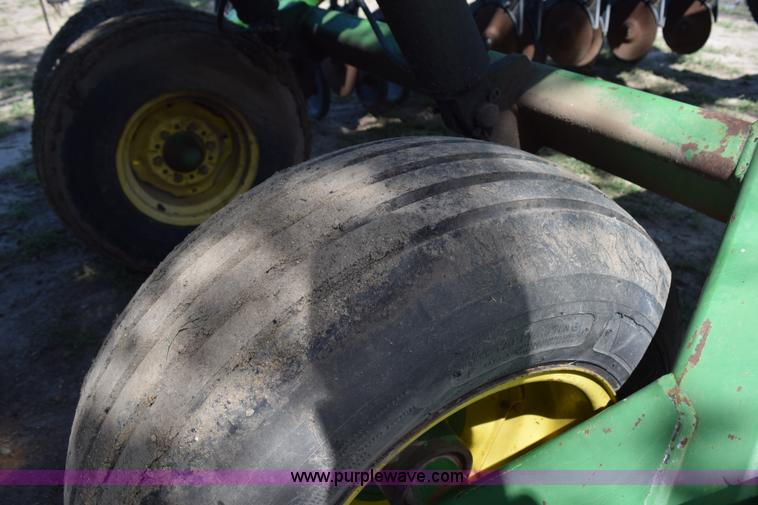 image for item H5069 John Deere 455 grain drill