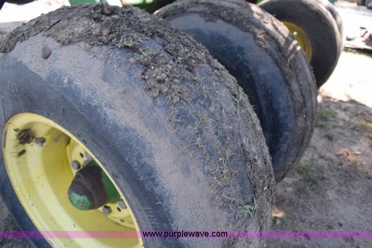 image for item H5069 John Deere 455 grain drill